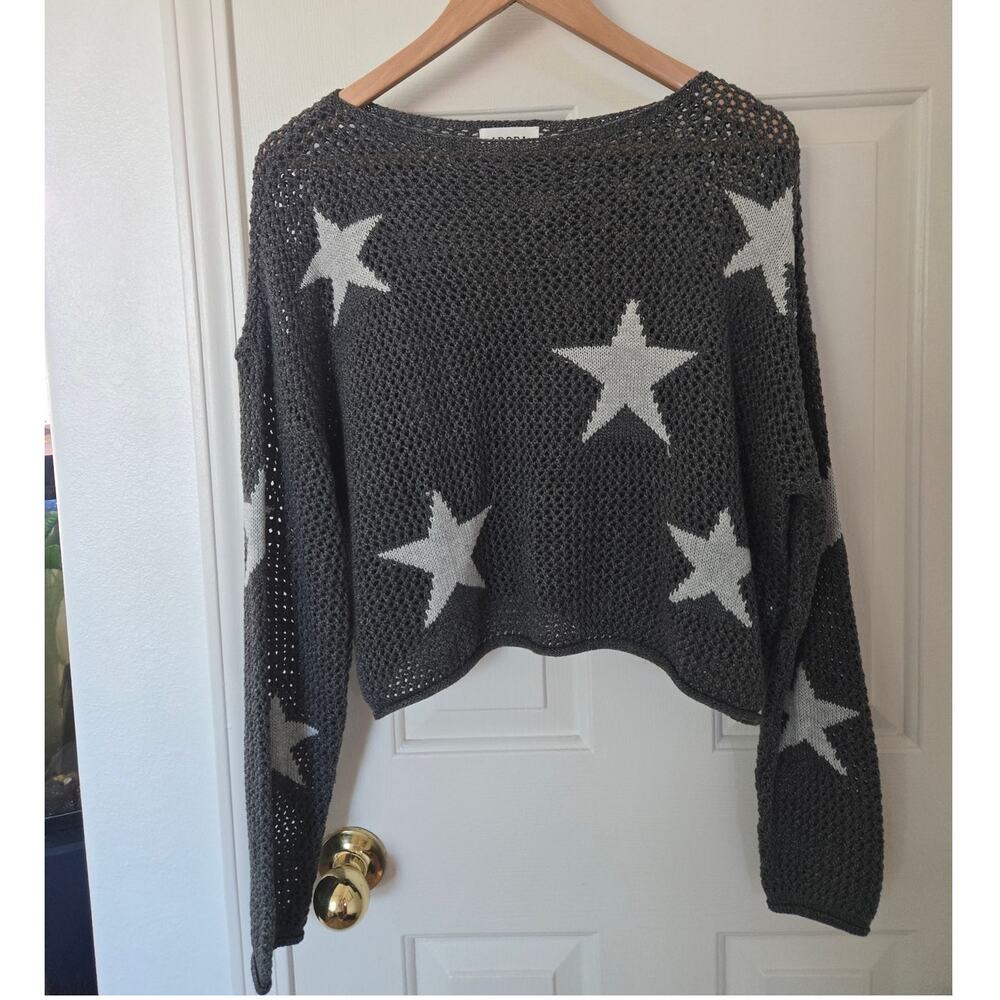 Adora Gray Open Knit Long Sleeve Sweater with White Star Pattern | M